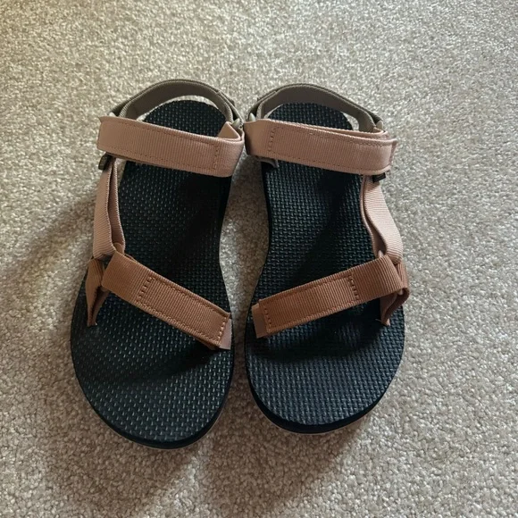 Teva Beige and Black Sandals - Picture 2 of 7